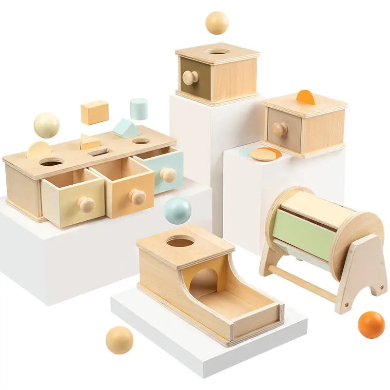 Macaron Shape sorting Object permanence box kinderhuis