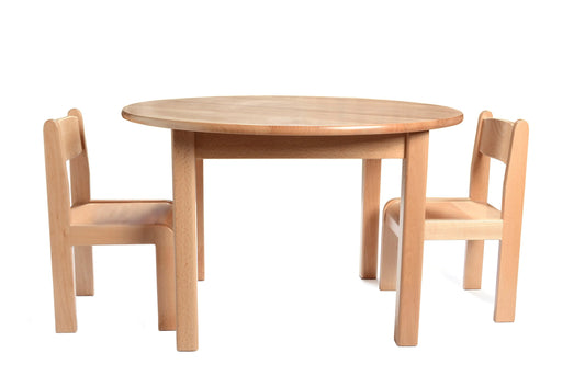 Toddler size table and 2 chairs kinderhuis