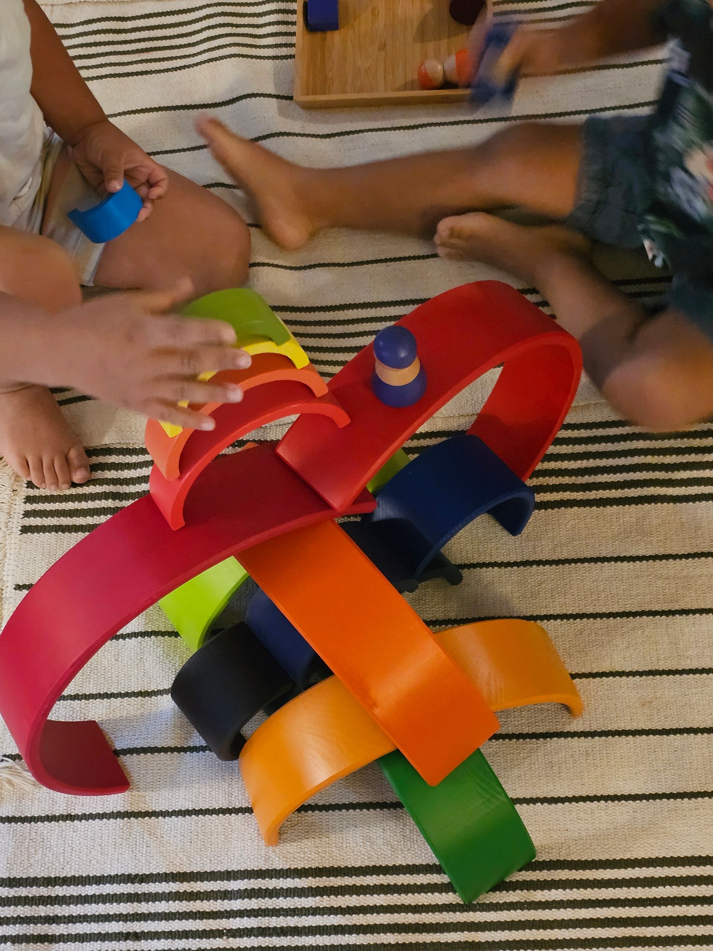 Wooden stackable rainbow kinderhuis